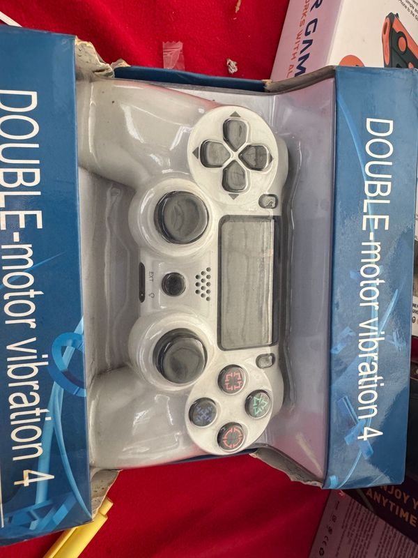 Joystick DualShock 4 para PS4 con Doble Motor de Vibración, Nuevo en Caja