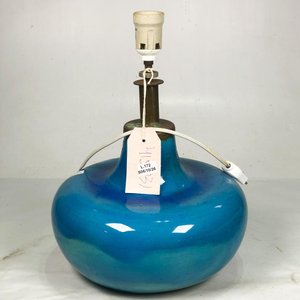 Lote anterior: Lámpara de Sobremesa Vintage en Porcelana Celeste Brillante