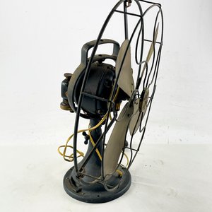 Ventilador de Mesa General Electric Antiguo con Aspas de Bronce - imagen 3