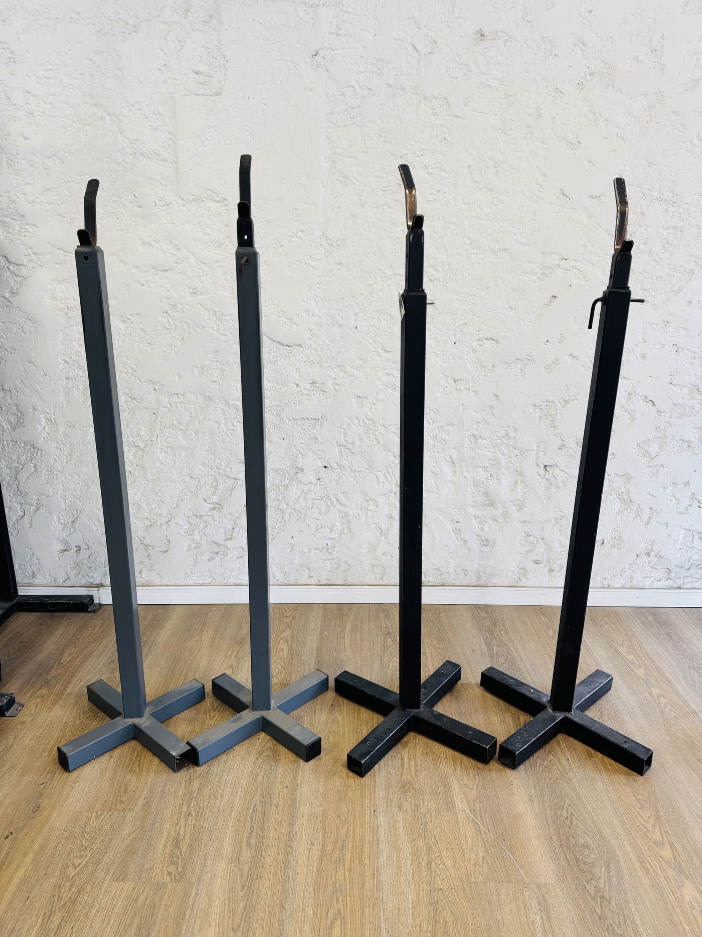 2 Pares de Soportes para Barra de Pesas Ajustables