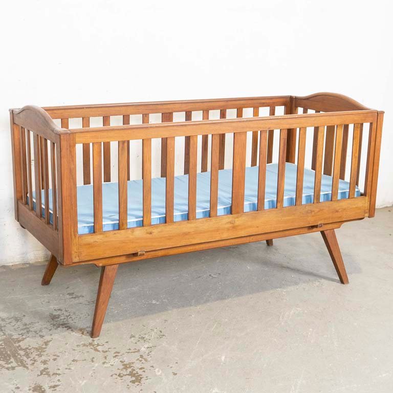 Cuna Americana de Madera con Colchón Incluido