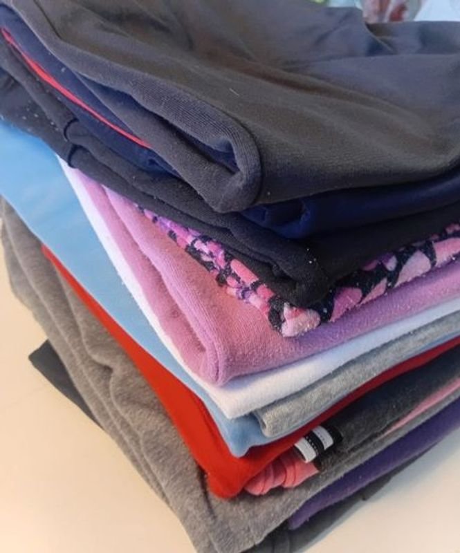 Lote anterior: Lote de Pantalones Deportivos con Modelos y Talles Varios
