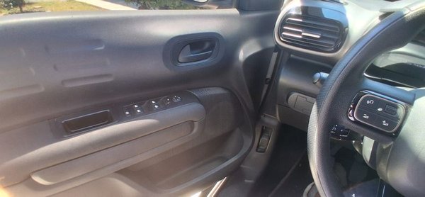 Citroen C4 Cactus 2023, Año Nuevo con Kilometraje Bajo - imagen 6