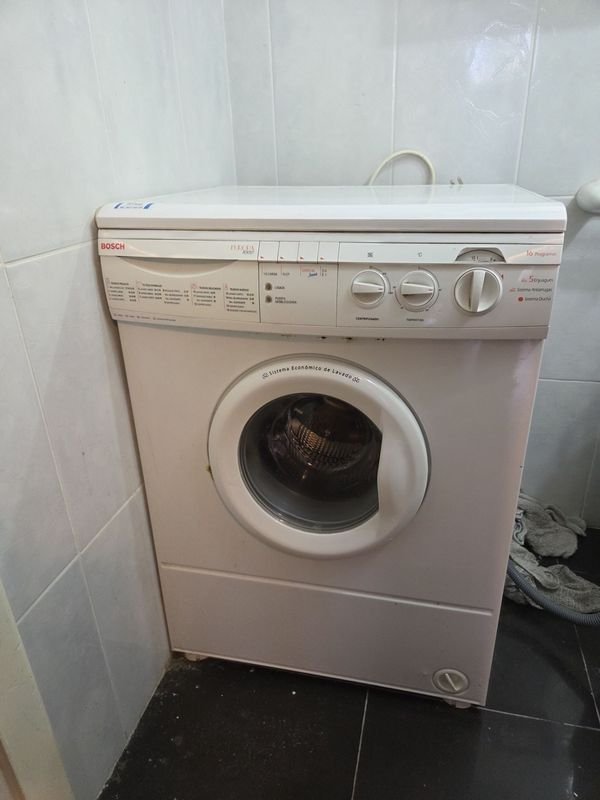 Lote siguiente: Lavarropas Bosch en impecable estado 60x50x85