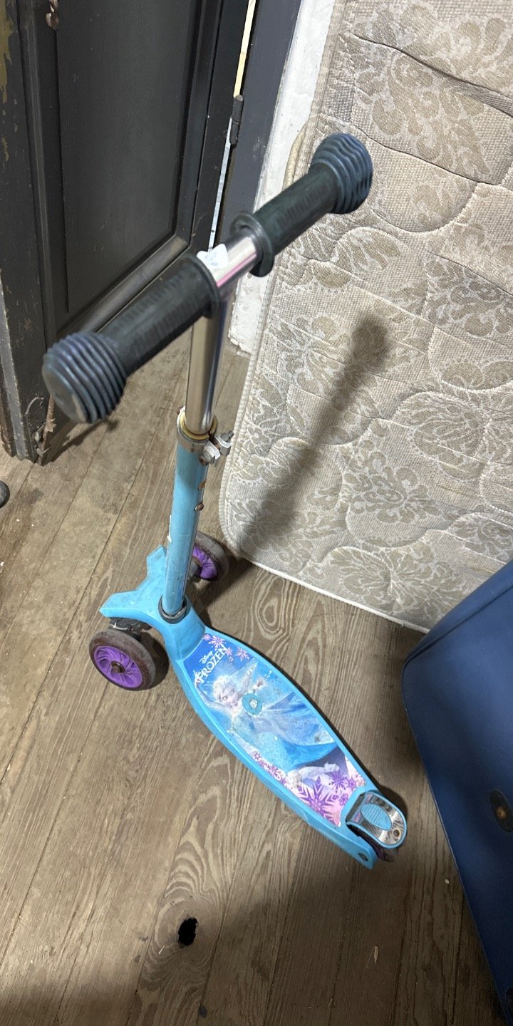 Monopatín Infantil Frozen Celeste