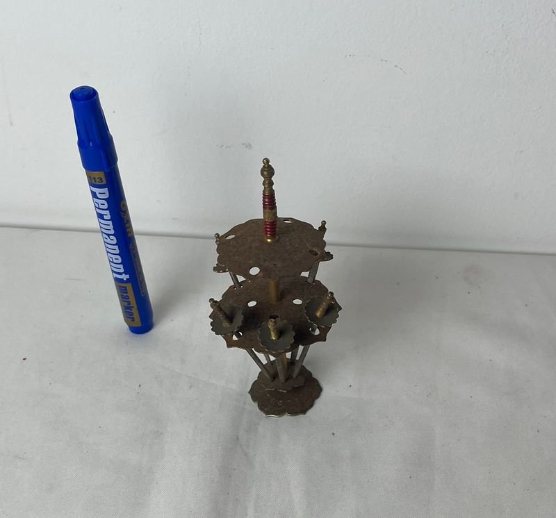 Lote anterior: Pinchos y accesorios para escritorio