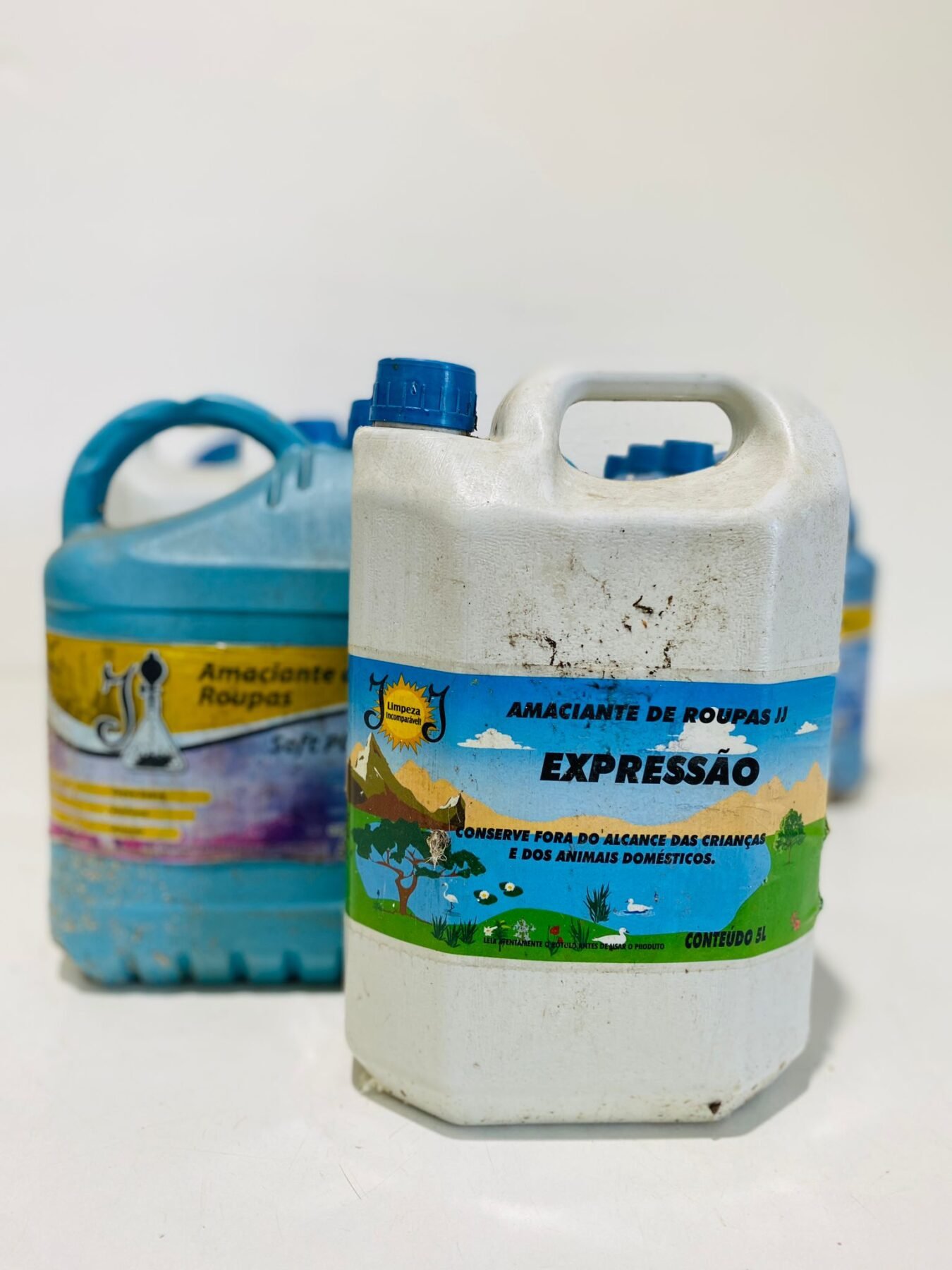 Lote de Suavizantes Soft Plus en Botellas de Plástico - imagen 2
