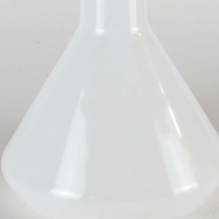 Colgante de vidrio blanco con forma conical - imagen 2