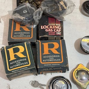 Lote de Tapas de Combustible para Automóviles Varias - imagen 2