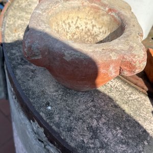 Lote siguiente: Mortero de piedra antiguo