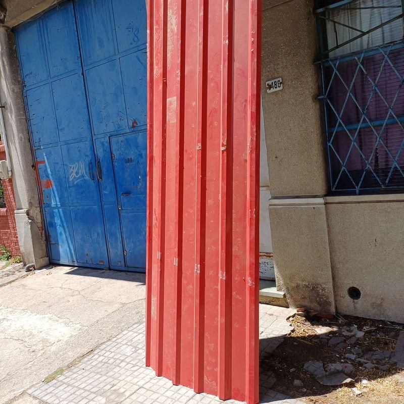 Ventanas de aluminio trapezoidales cal. 26, nuevas pintadas - imagen 7