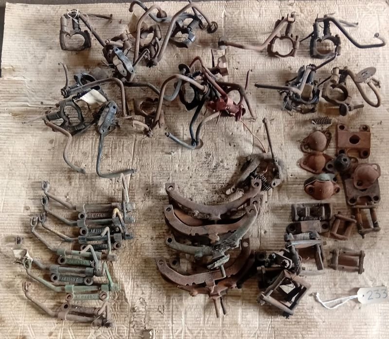 Lote de Soportes de Motor, Grilletes y Pedales de Arranque y Acelerador