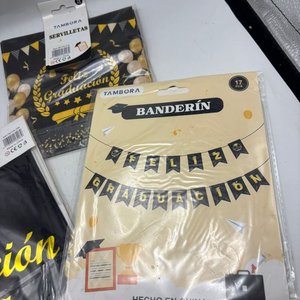 Artículos de Graduación: Banderín y Servilletas Nuevos - imagen 2