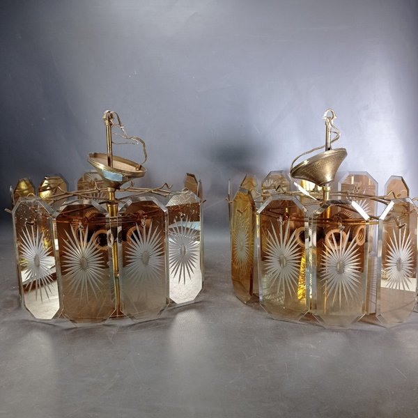 Par de Lámparas de Bronce con Vidrio Tallado y Ocho Luces