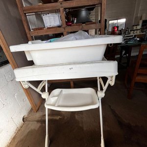 Cambiador de Bebé con Bañera y Accesorios - imagen 2