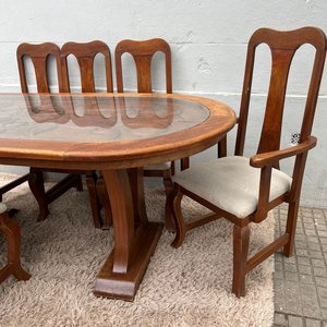 Juego de Comedor: Mesa Oval de Madera Tallada con Tapa de Vidrio y 8 Sillas - imagen 6