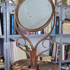 Espejo de Pie Basculante Estilo Thonet con Reparticiones - imagen 2