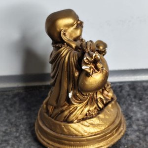 Figura de Buda Sonriente en Cerámica Dorada - imagen 6
