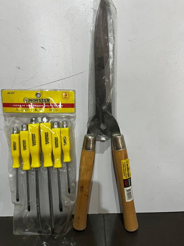 Destornilladores y Tijeras de Poda en Paquete - imagen 3