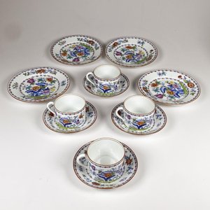 Juego de Té de Porcelana: 4 Tazas con Platillos y Platos de Postre - imagen 1