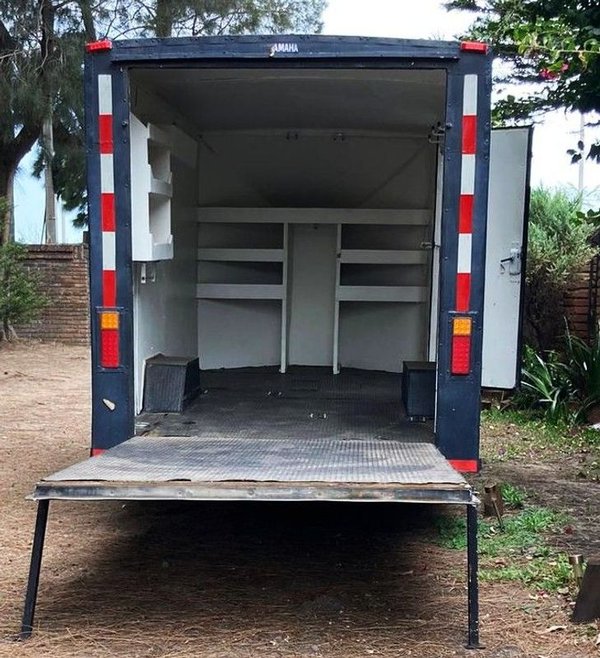 Tráiler cerrado tipo furgón para transporte de motos, herramientas y mercadería - imagen 17