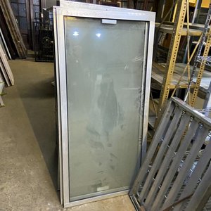 Lote anterior: 3 Hojas de Ventana de Aluminio y Vidrio 69 x 142 cm