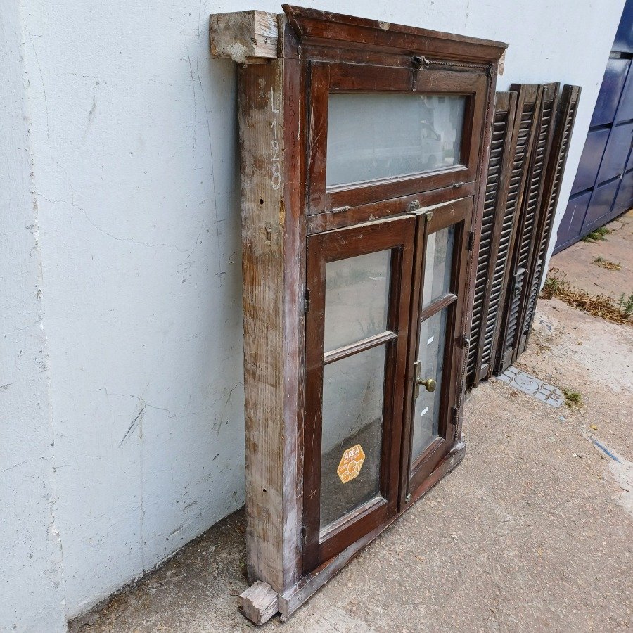 Ventana de madera con características únicas - imagen 6