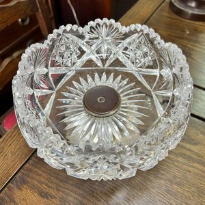 Centro de Mesa Antiguo Cristal Tallado con Pie Plateado - imagen 2