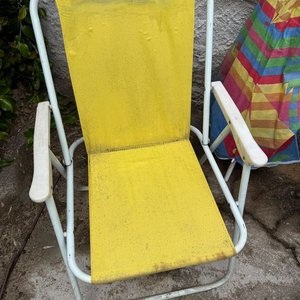 Lote de Sillas de Playa, Reposera y Sombrillas - imagen 4