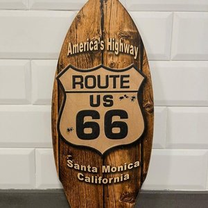 Lote siguiente: Adorno Tabla Route 66 "America's Highway" Santa Monica California