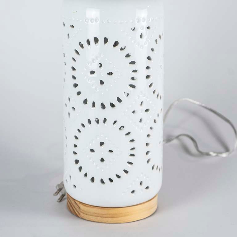 Lámpara de mesa de cerámica y madera con pantalla - imagen 2