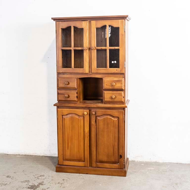 Lote anterior: Aparador de pino con alzada en venta