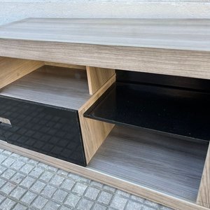 Rack de MDF Gris con Puerta Negra y Ruedas - imagen 3