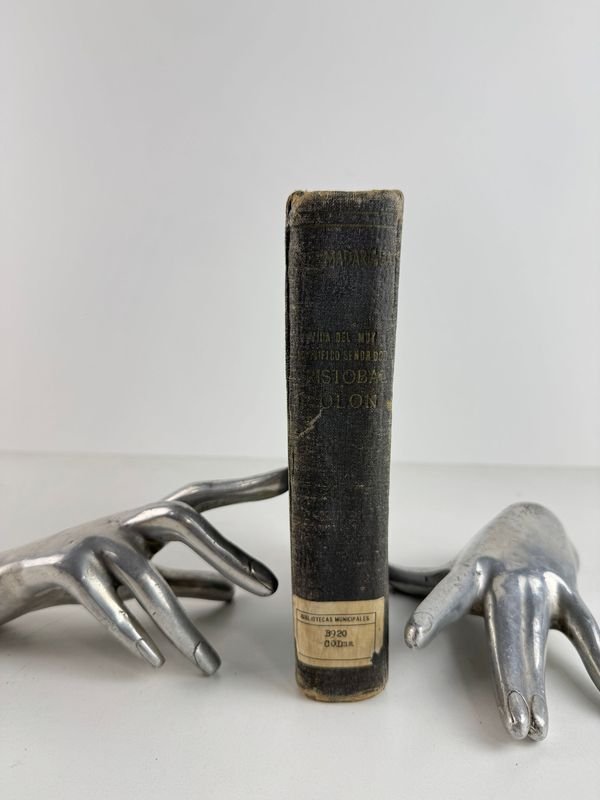 Lote siguiente: Libro de Salvador De Madariaga Vida Del Muy Magnifico Señor Don Cristóbal Colón