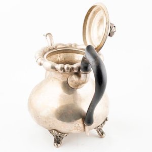 Tetera Antigua de Plata con Asa de Madera - 1300gr - imagen 2