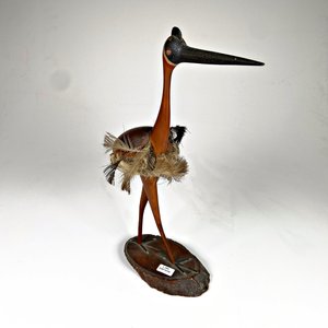 Lote siguiente: Figura de Ave Decorativa en Madera con Base (Alhajero)