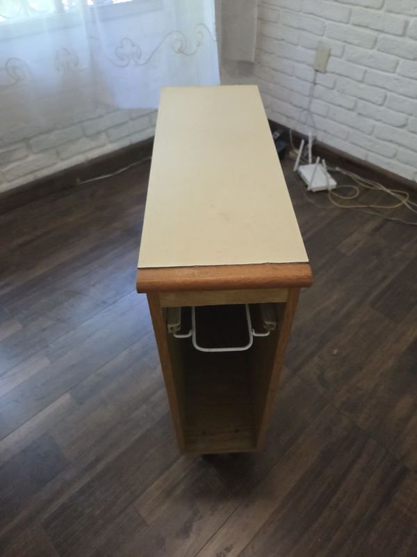 Mesa auxiliar para la cocina en excelente estado - imagen 3