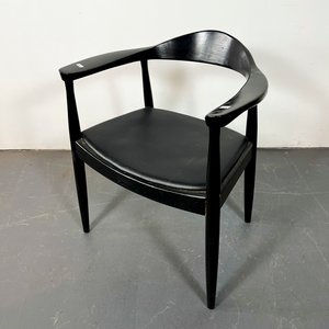 Sillón Estilo Danés Madera Oscura Tapizado Negro - imagen 4