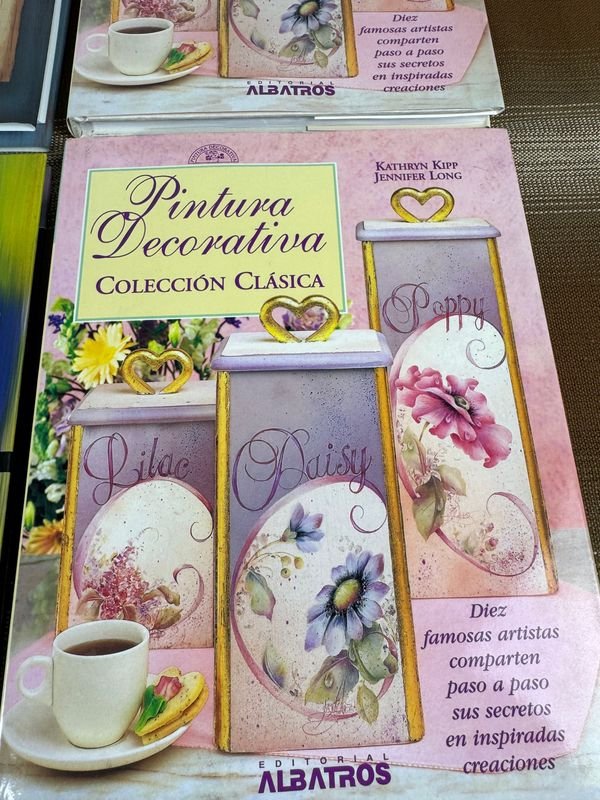 Colección de libros sobre decoración en español - imagen 6