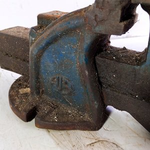 Morsa de Hierro para Taller - imagen 4