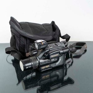 Videograbadora Panasonic GZ-X8 con Estuche - imagen 1