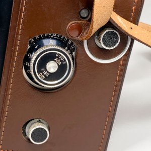 Cámara Fotográfica Antigua Rolleicord con Estuche de Cuero - imagen 6