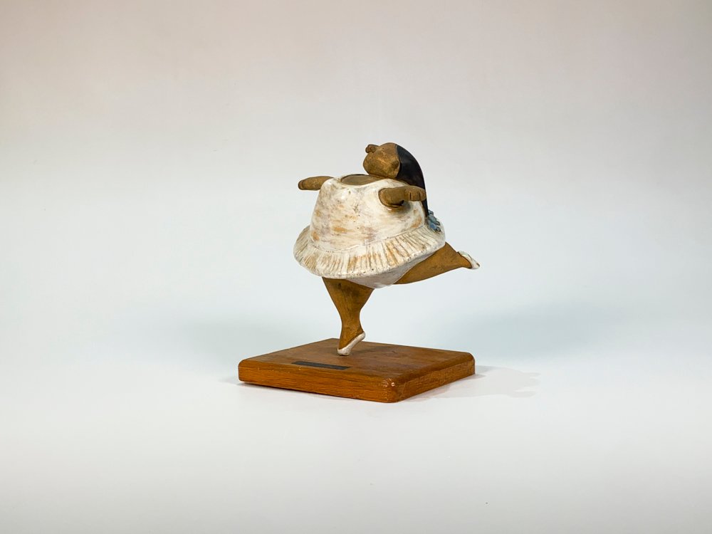 Escultura de Bailarina "Gorda" de Rodó Padilla en Cerámica y Base de Madera