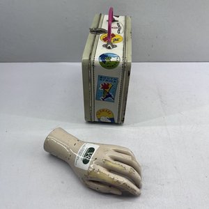 Lonchera de Lata El Trigal Estilo Vintage con Diseño de Viajes - imagen 3