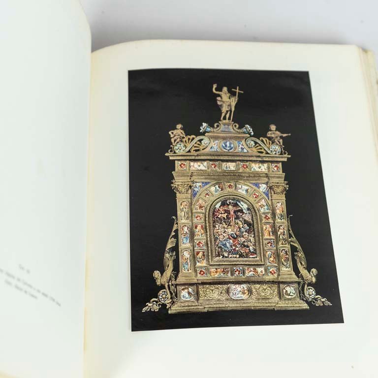 Item 2111887 - Image 1