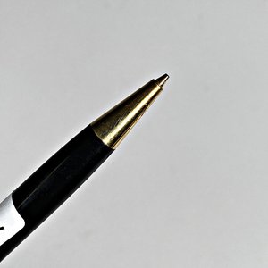 Lapicera Mont Blanc Negra y Dorada - imagen 4
