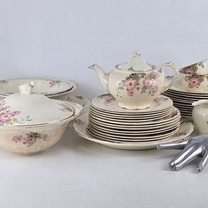 Juego de Porcelana Inglesa "Sweet Briar" Sellado - imagen 1