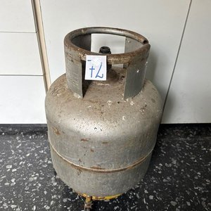 Garrafa de Gas de 13 kg con Soporte y Ruedas - imagen 1