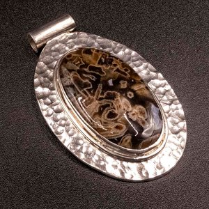 Lote anterior: Colgante Plata 950 con Ágata Turca - 27.69gr