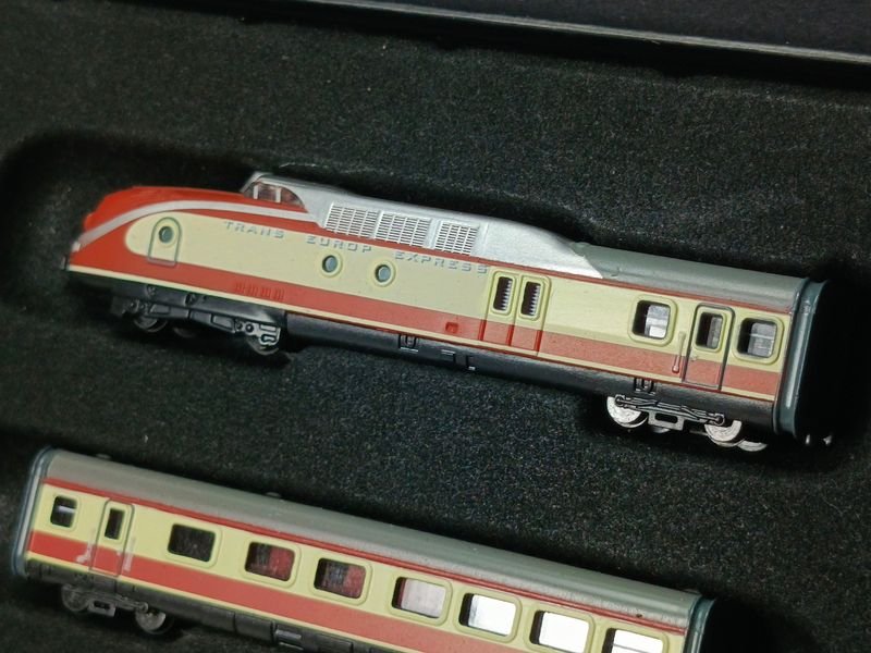 Tren a escala 1/220 Atlas Minitrains TEE PARCIFAL - imagen 2